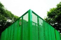 Brand-Backed Maze Experiences Image 3