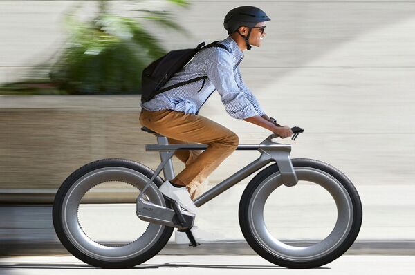Sleek Assistive Commuter Bikes