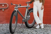 Sleek Assistive Commuter Bikes Image 8