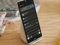 Self-Cooling Smartphone Stands Image 2