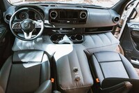 Contoured Vehicular Air Mattresses Image 3