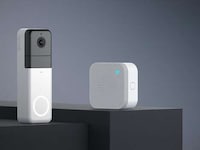 Head-to-Toe Video Doorbells Image 3