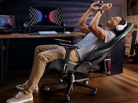 Contoured Support Gamer Chairs Image 1