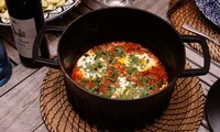 Functionally Ribbed Dutch Ovens Image 3