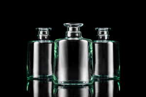 Carbon-Free Glass Bottles Article Thubnail