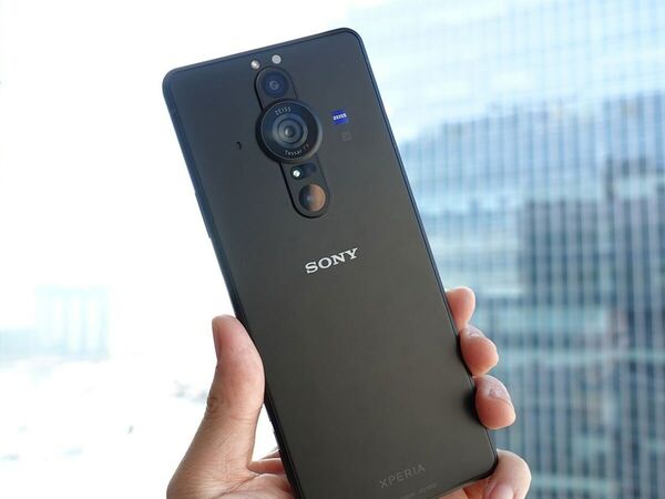 Photographer-Targeted Smartphones