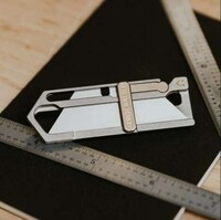 Aerospace-Inspired Titanium Knives Image 2