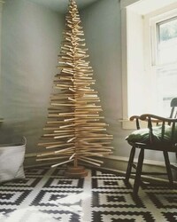 Recycled Wood Christmas Trees Image 1