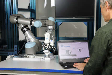 Collaborative Robotics Training Apps