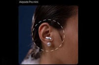 Earphone-Equipped Folding Smartphones Image 5