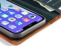Smartphone Wallet Folio Cases Image 2