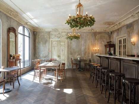 Dilapidated Mansion-Themed Restaurants