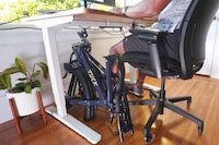 Wheel-Wedging Folding Bicycles Image 1