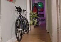 Wheel-Wedging Folding Bicycles Image 2