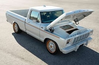 High-Powered Electric Pick-Up Trucks Image 5