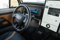 High-Powered Electric Pick-Up Trucks Image 7