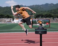 AI-Powered Smartphone Photography Docks Image 2
