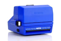 Branded 80s-Era Instant Cameras Image 3