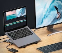 Connectivity Hub Laptop Mounts