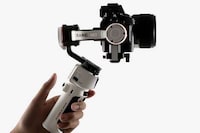 Omni-Compatible Handheld Gimbals Image 2