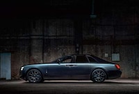 Dark-Themed Luxury Cars Image 2