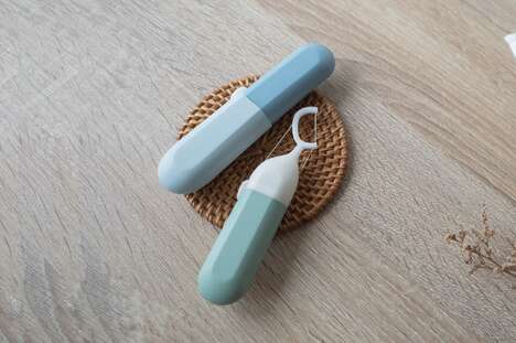 Compact Pen-Like Teeth Flossers