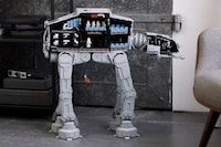 Sophisticated Sci-Fi Toy Sets Image 3
