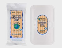 Moisturizing Dog Grooming Wipes Image 1