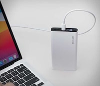 Ultra-Fast Charging Power Banks Image 4
