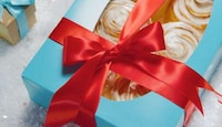 Holiday Frosting Pints Image 2