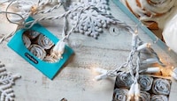 Holiday Frosting Pints Image 4
