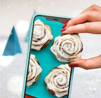 Holiday Frosting Pints Image 5
