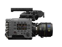 Compact 8K Cinema Cameras Image 4