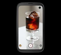 Innovative Compact Smartphones Image 7