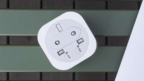 Swiveling Universal Chargers