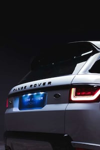 Luxury Hybrid SUVs Image 5