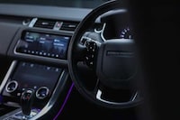 Luxury Hybrid SUVs Image 7
