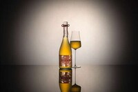 Premium Sparkling Teas Image 6