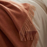 Comfy Lambswool Throw Blankets Image 4