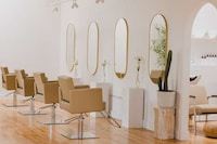 Hybrid Hair Salons Image 7