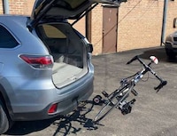 Compact Cyclist Car Mounts Image 2
