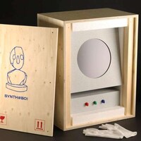 Interactive Display-Equipped Synthesizers Image 6