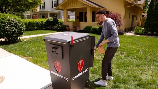Drone-Compatible Smart Mailboxes
