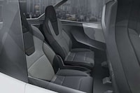Electric City-Friendly Microcars Image 8