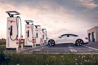 Robust Charging Station Expansions Image 1