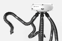 Produce-Harvesting Six-Armed Robots Image 7