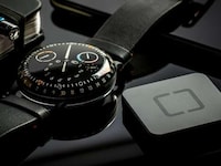 Connected Watch-Analyzing Devices