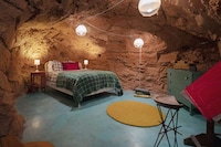 Mountainous Holiday Book Accommodations Image 6