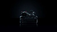 All-Black Carbon Neutral Earphones Image 3
