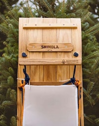 Old-Fashioned Americana Snow Sleds Image 5